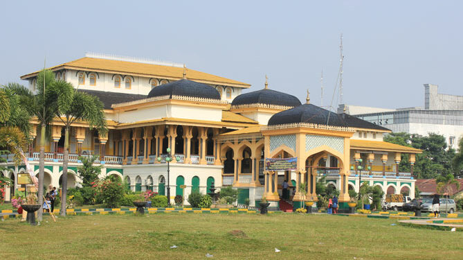 Istana Maimun Medan Sumatra Utara
