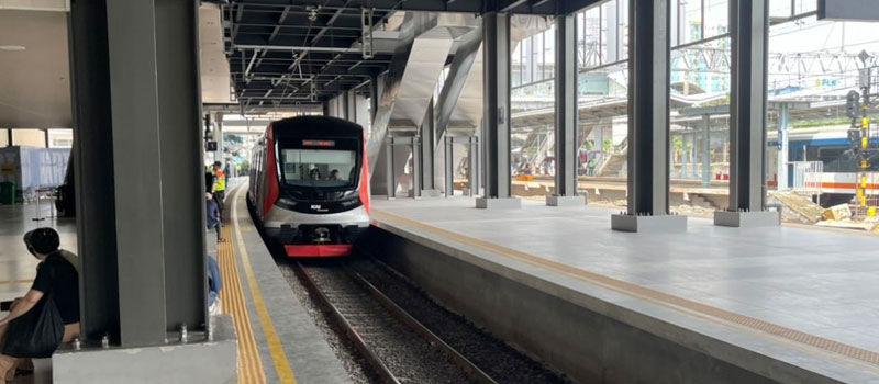 Hubungan Stasiun Tanah Abang dengan Stasiun Lain