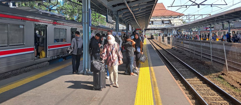 Tips Wisata dari Stasiun Tanah Abang