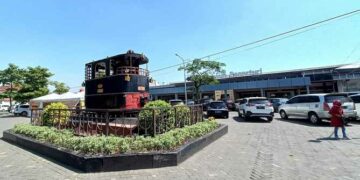 Stasiun Pasar Turi Surabaya Pusat Jalur Utara Jawa