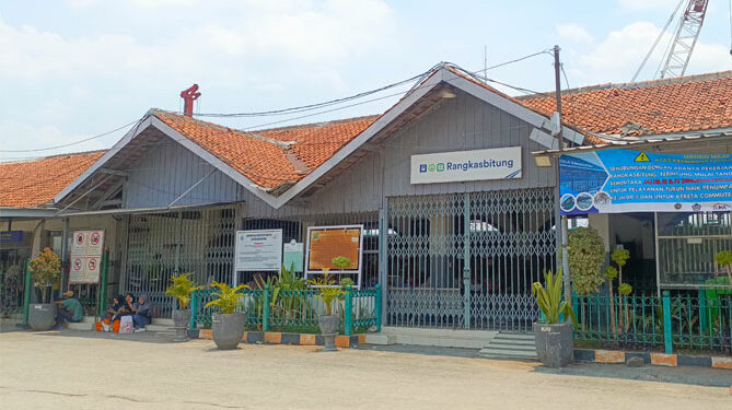 Stasiun Rangkasbitung Jejak Sejarah dan Wisata Banten