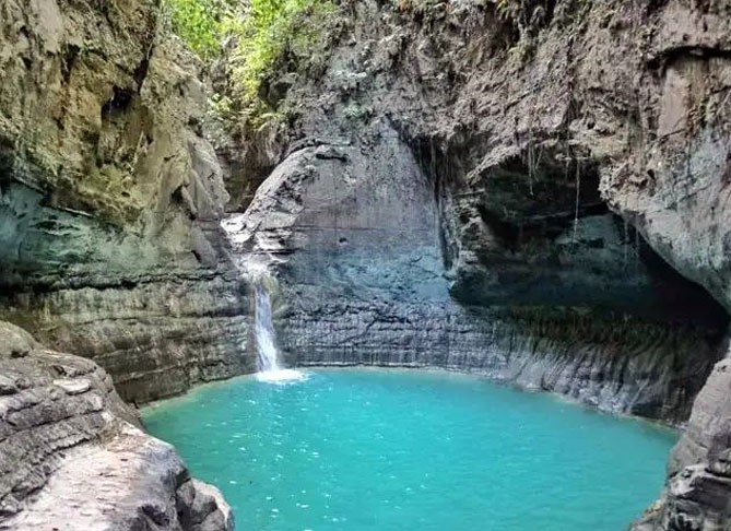 Air Terjun Waimarang Destinasi Eksotis di Timur Pulau Sumba