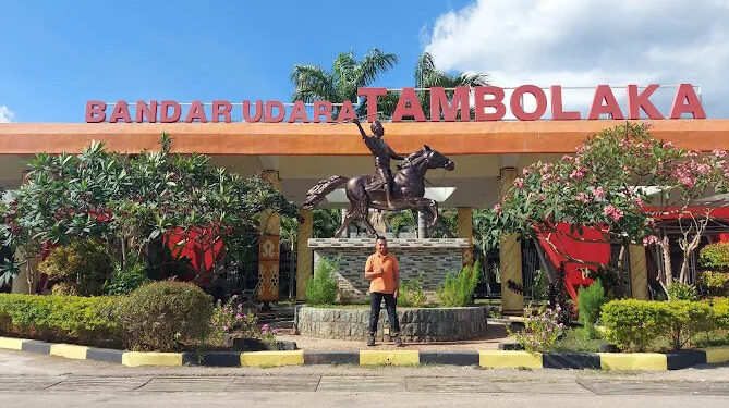 Bandara Tambolaka Sumba