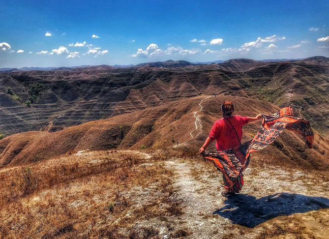 Explore Bukit Tanarara Sumba Bukit Pelangi Nan Fotogenik
