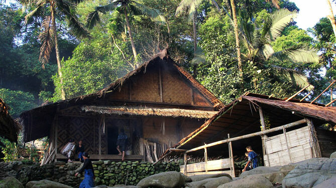 Rumah Adat Suku Baduy