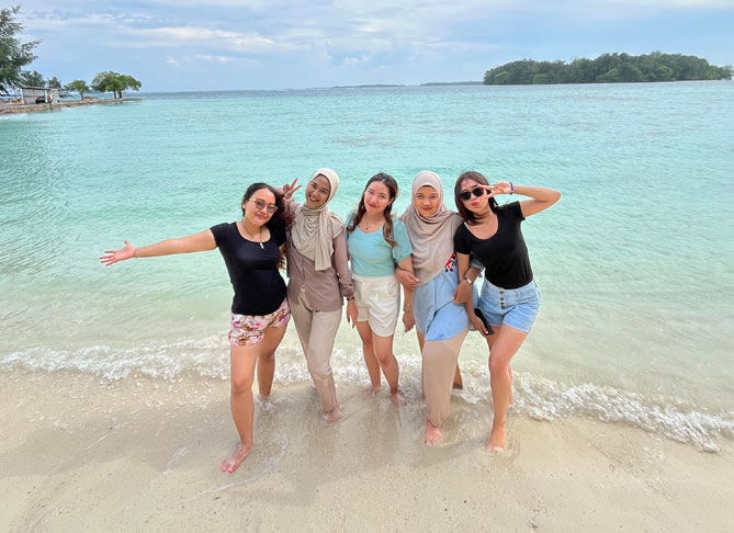 Pengalaman Ikut Open Trip Pulau Harapan Bersama Tournesia