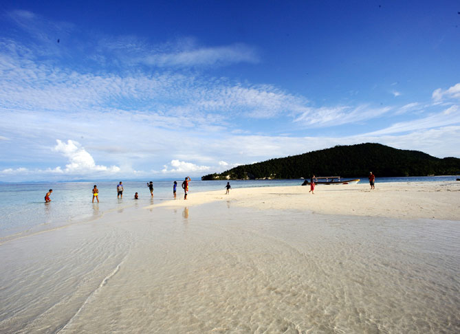 Pasir Timbul Mansuar Raja Ampat Surga Pasir Putih Yang Indah
