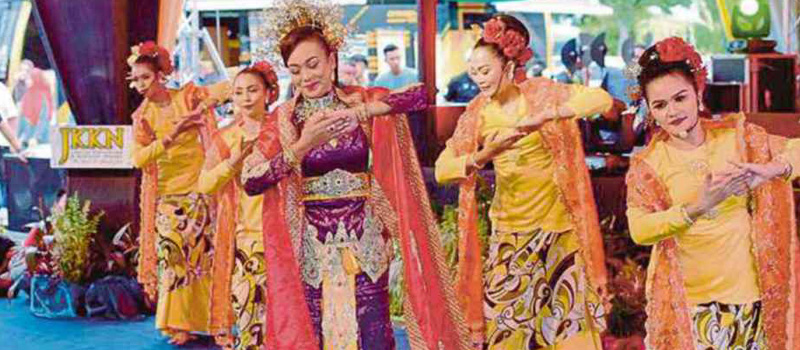 Budaya dan Kehidupan Masyarakat