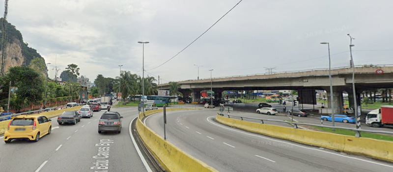 Lokasi Strategis dan Akses Menuju Batu Caves