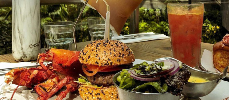 Menikmati Kuliner di Jewel Changi Airport