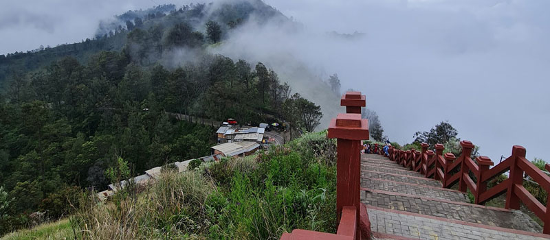 Bukit Cinta dan Perspektif Romantis Kaldera