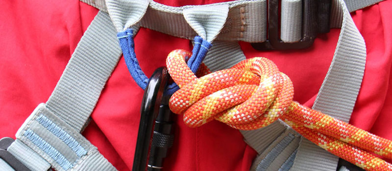 Peralatan Wajib dalam Aktivitas Canyoneering