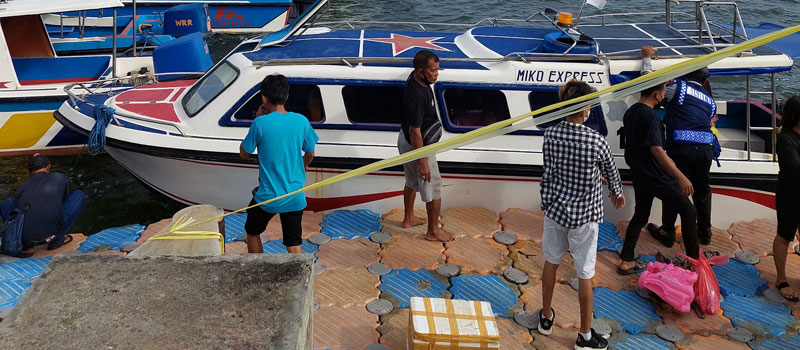 Aktivitas Masyarakat di Sekitar Pelabuhan Tanjung Batu