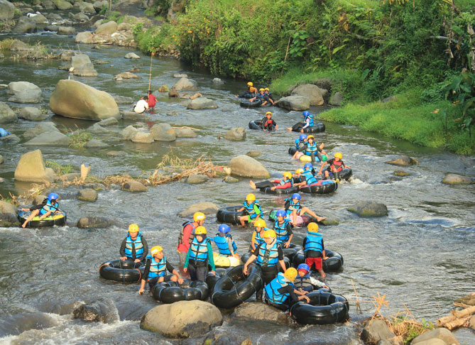 Apa Itu River Tubing? Panduan Lengkap dan Tips Kegiatan