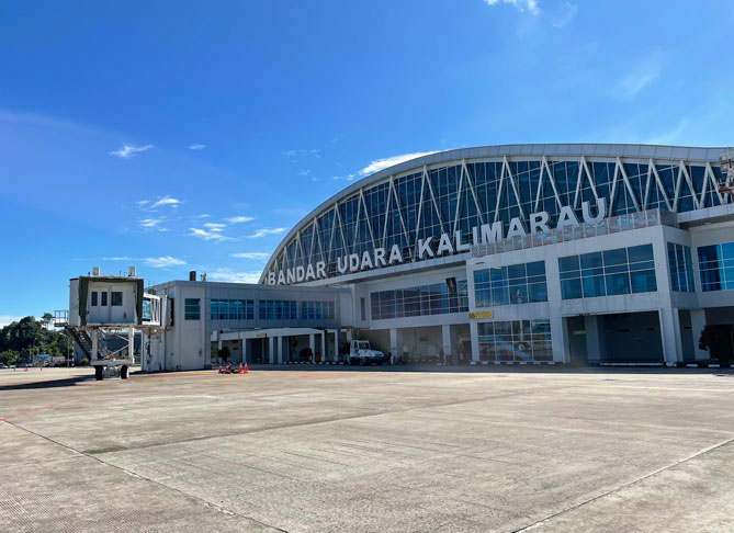 Bandara Berau Kalimantan Timur Gerbang Wisata Derawan