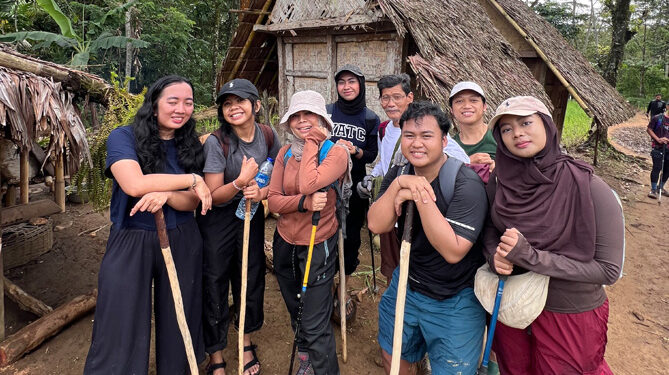 Contoh Itinerary Open Trip Baduy