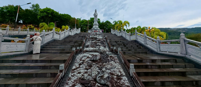 Daya Tarik Wisata di Sekitar Vihara Dewi Kwan Im di Belitung Timur