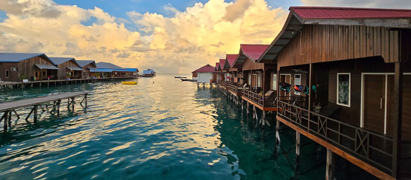 Lokasi Water Cottage di Pulau Derawan dan Cara Menuju ke Sana