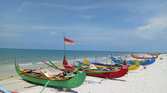 Pantai Serdang Manggar Belitung Timur