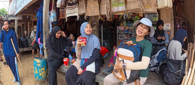 Perbedaan Harga Open Trip, Private Trip, dan Backpacker