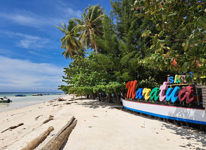 Keindahan Pulau Maratua Surga Tropis di Berau Kalimantan
