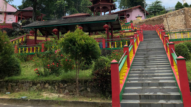 Vihara Dewi Kwan Im di Belitung Timur Indonesia