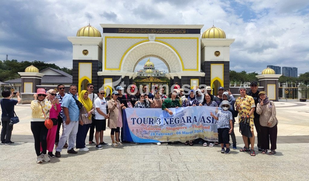 Open Trip 3 Negara Asia Malaysia Singapore Thailand 002