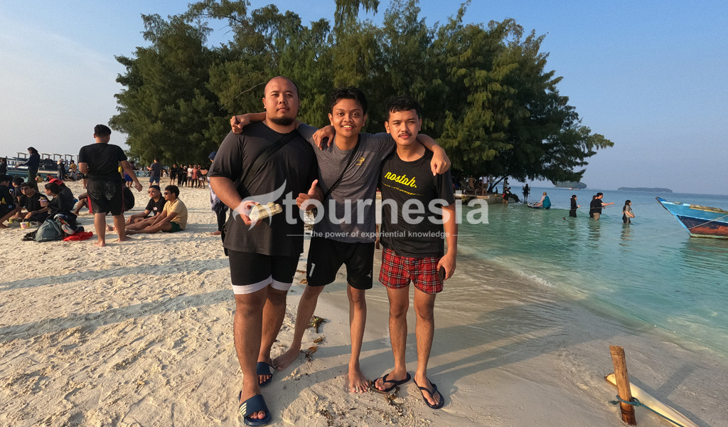Open Trip Pulau Harapan 005